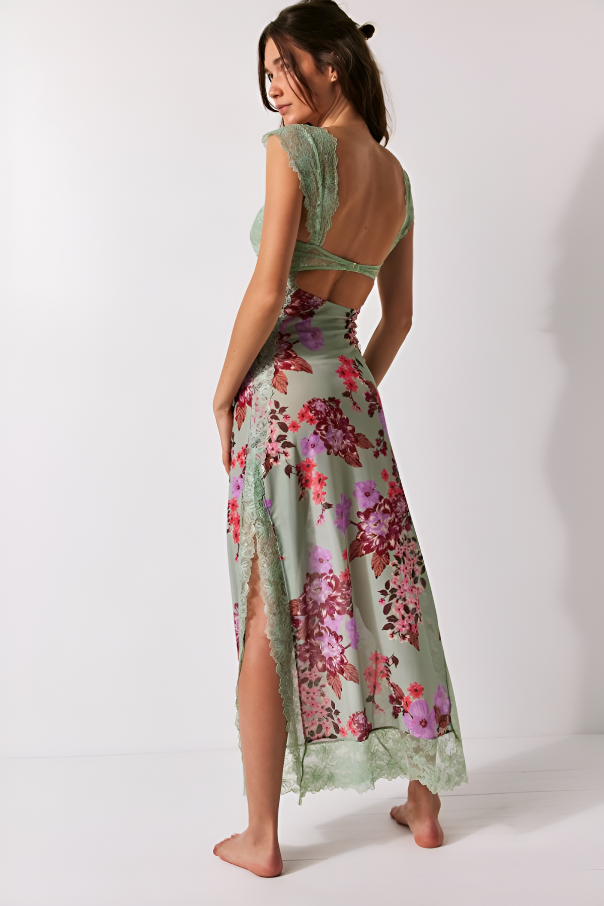 Vintage Beach Dress with Lace Details